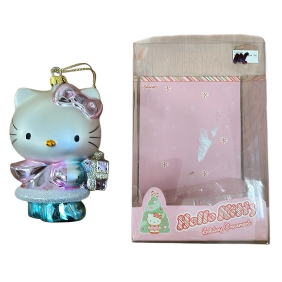 Hello Kitty 2004 Sanrio Holiday Ornament New in Box - Picture 2 of 9
